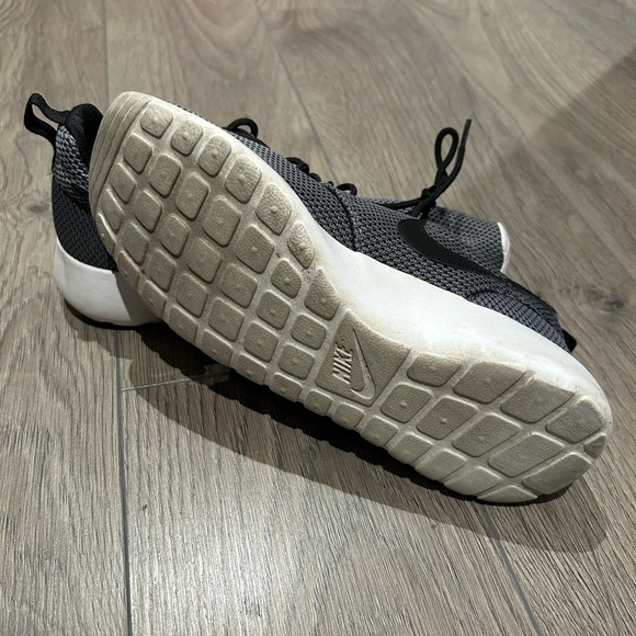 Nike Roshe Running shoes 👟 - Picture 3 of 4